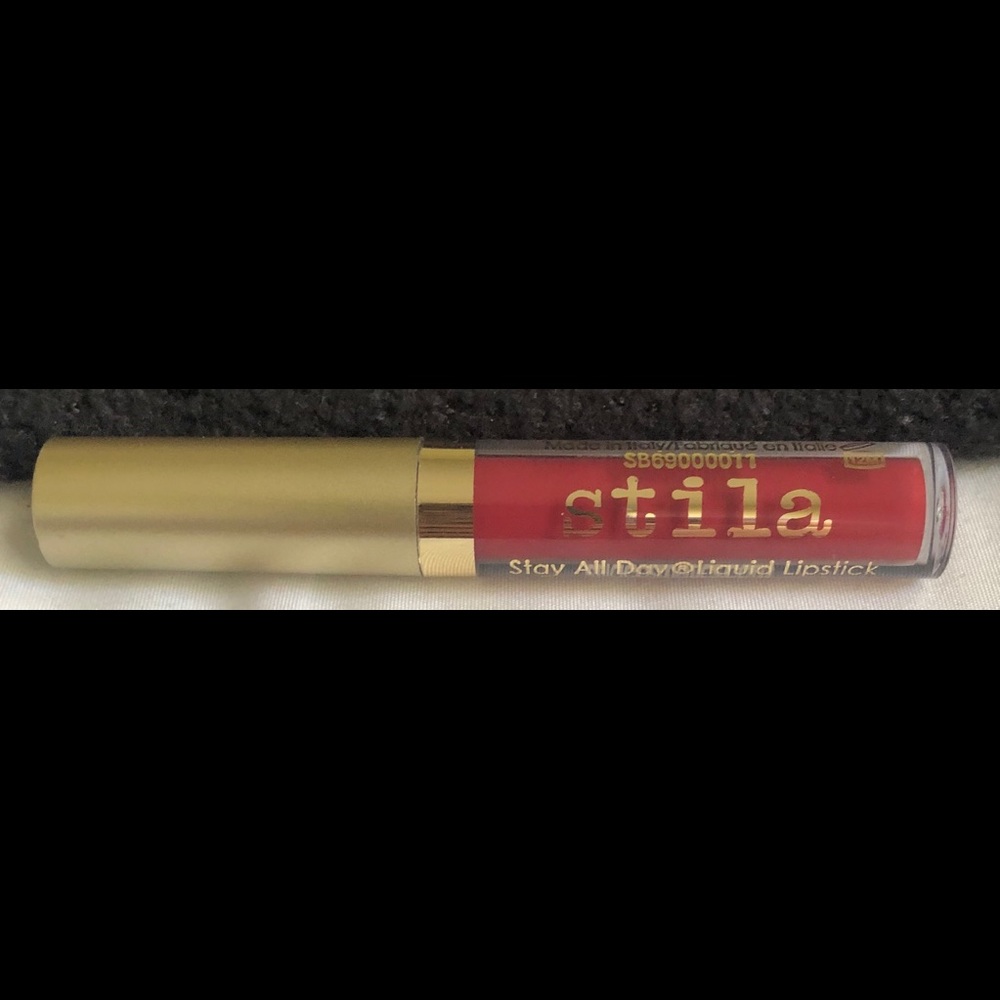 Stila mini stay all day lipstick
